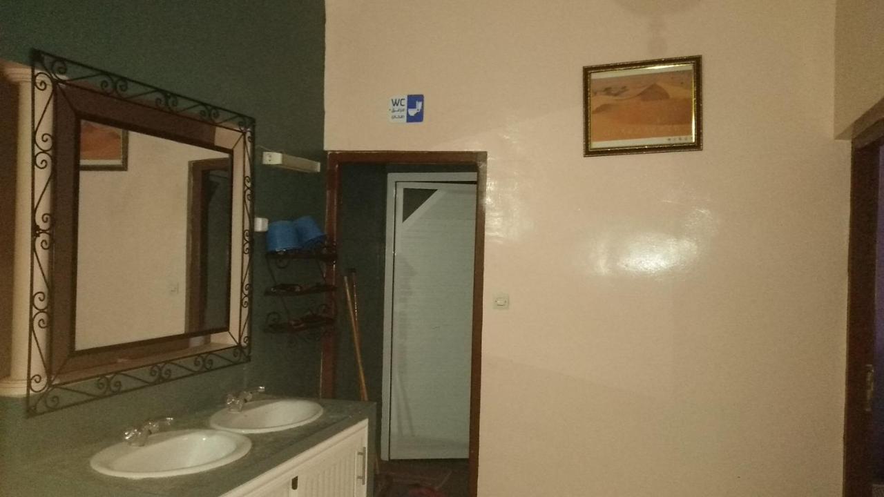 Auberge De La Jeunesse Tajda Экстерьер фото